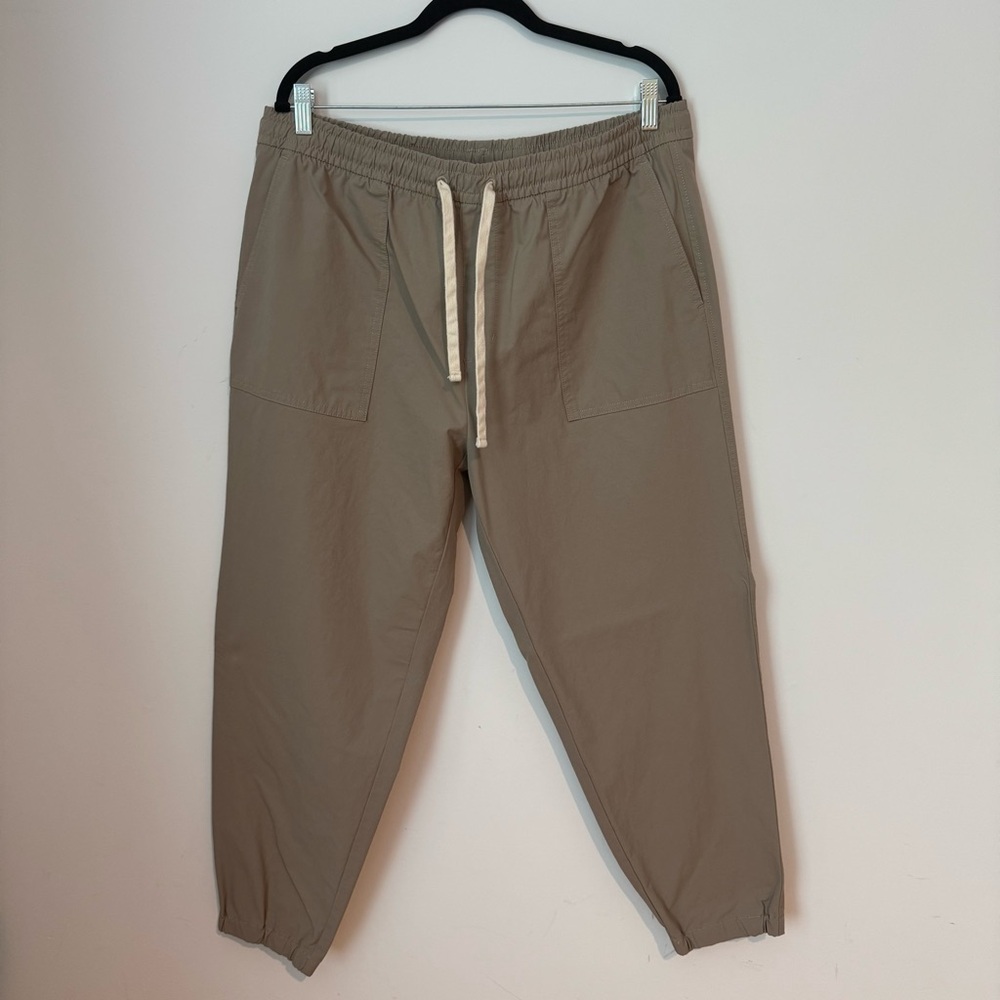 Vineyard Vines Women's Tan Joggers